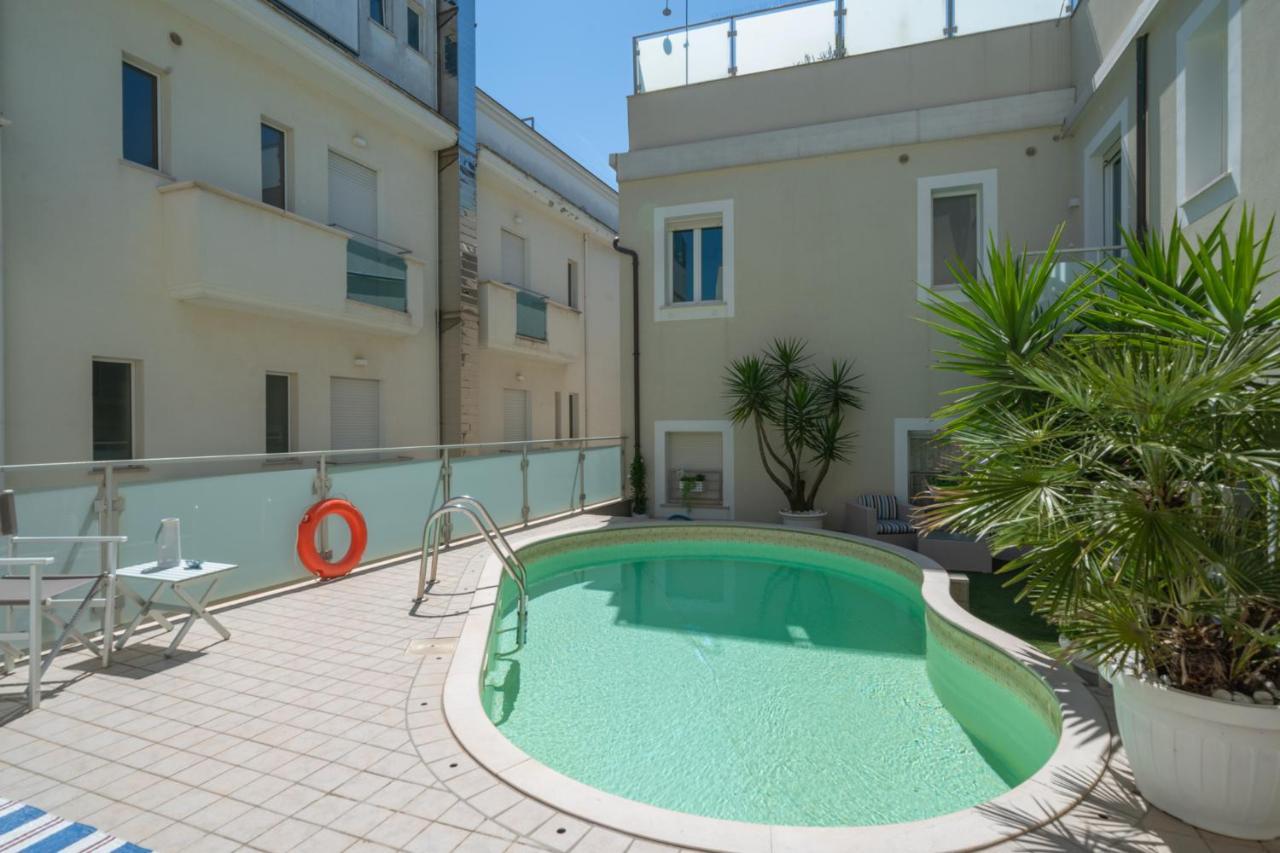 Residence Capitol Cattolica Exterior foto