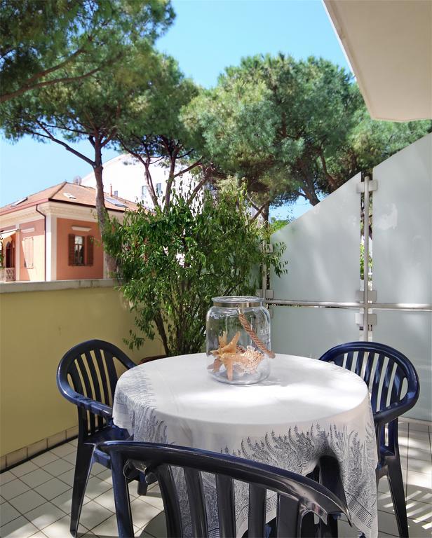 Residence Capitol Cattolica Exterior foto
